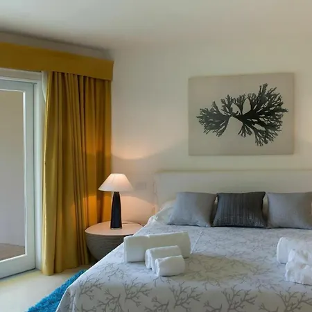 Hébergement de vacances In With 7 Bedrooms