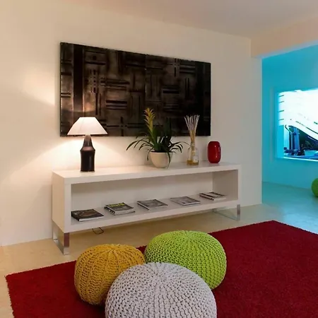 Hébergement de vacances In With 7 Bedrooms